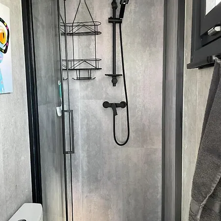 Unique Water Tiny Hausboot Fuer 2 Personen *