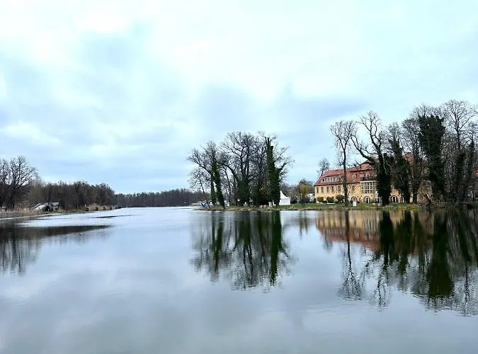 Bådhotel Unique Water Tiny Hausboot Fuer 2 Personen