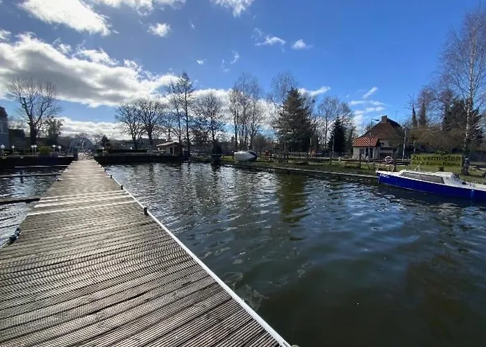 بوتيل Unique Water Tiny Hausboot Fuer 2 Personen *